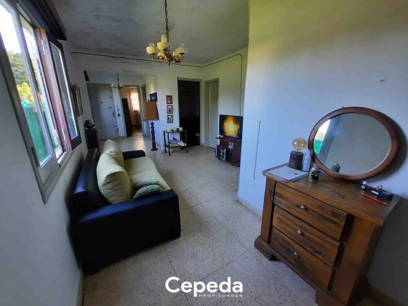 Cepeda Propiedades | VENTA CASA EMPALME LOBOS