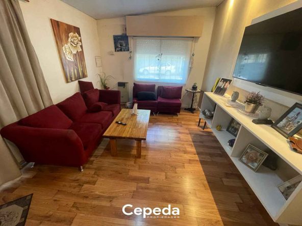 Cepeda Propiedades | CASA EN VENTA EN LOBOS