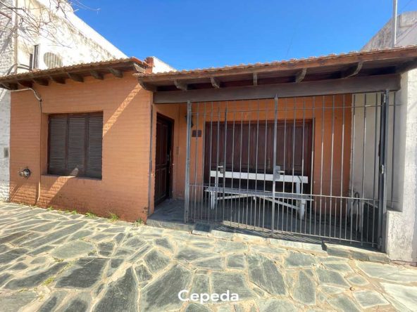 Cepeda Propiedades | CASA CENTRICA EN VENTA EN LOBOS
